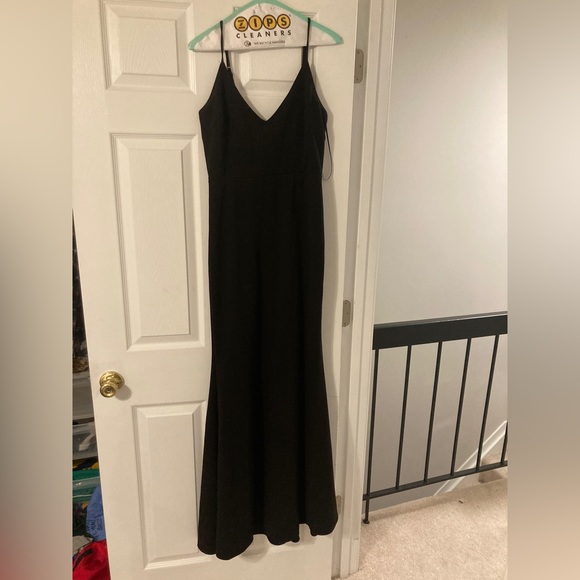 Lulus V-Neck Trumpet Gown - Picture 3 of 5